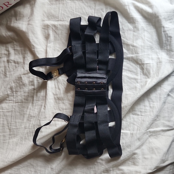 Victoria's Secret Very Sexy Strappy Open Cup Demi Bra - Picture 6 of 7